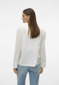 Vero Moda VMPALMA  - Bluse - bright white