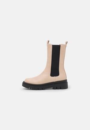Classic ankle boots - beige