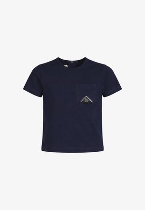 Maglietta a maniche corte da bambino di colore blu navy con collo rotondo e tasca frontale con una piccola toppa con logo triangolare.