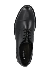Scarpe da uomo in pelle nera con finitura liscia, design con lacci chiusi, punta arrotondata e dettagli di cucitura sottile. Nome del marchio "Palado" visibile all'interno.