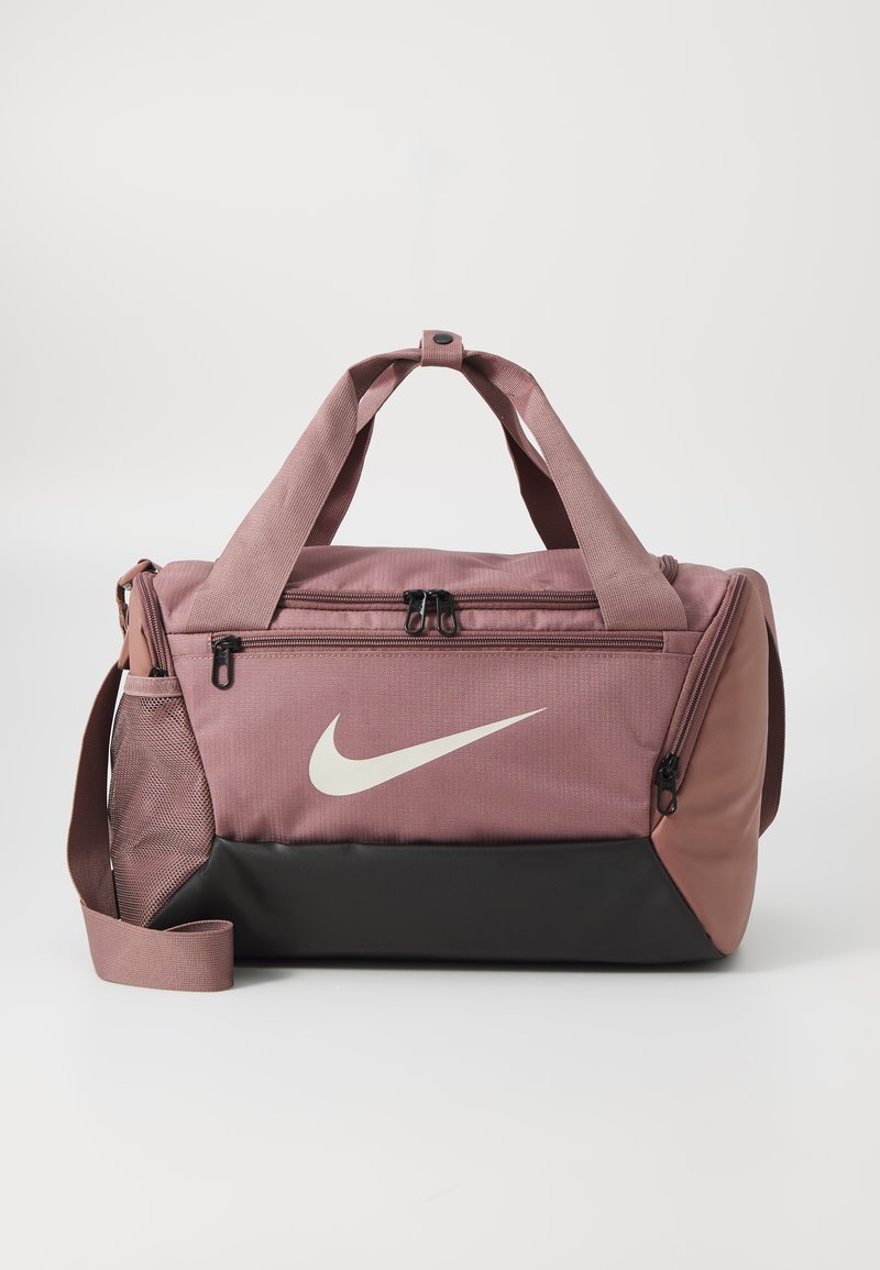 Nike Performance XS DUFFLE 25L UNISEX - Saco de desporto - smokey mauve/black/light orewood brown