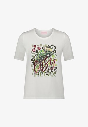 Weißes T-Shirt mit kurzen Ärmeln und einem Chamäleon-Motiv in Grün- und Pinktönen, dazu der Schriftzug "EASY RELAX." Weicher Stoff, lässige Passform.