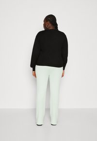 Vero Moda Curve VMGARLAND XMAS - Strickpullover - black