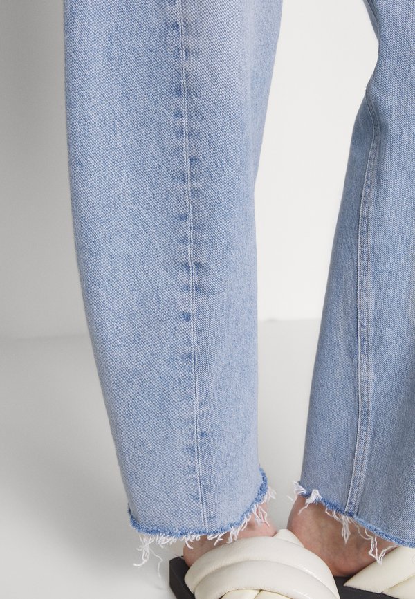 LUNA PIECED - Relaxed fit jeans - void light indigo3