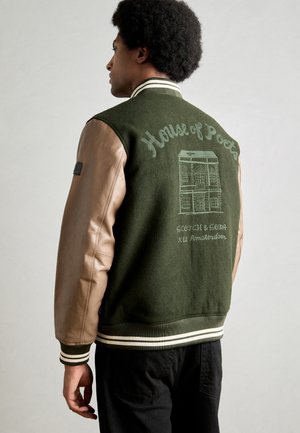 VARSITY JACKET - Bombertakki - heritage green