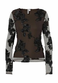 Tumepruuni kangaga pika varrukaga pluus, millel on keerukas must lilleline tikand läbipaistvatel varrukatel ja kereosal. Ümar kaelus, figureeritud lõige.