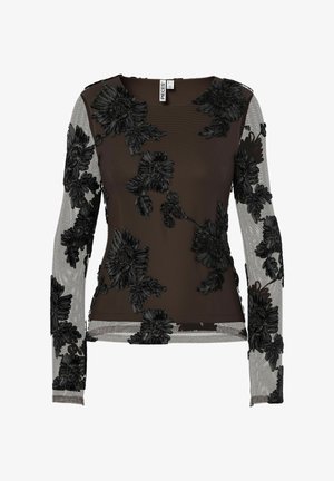 Langermet topp i mørk brun stoff, med intrikat svart blomsterbroderi på gjennomsiktige ermer og kropp. Rund hals, tettsittende design.