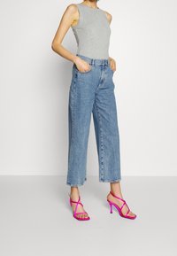 DL1961 Vaqueros bootcut - blue denim