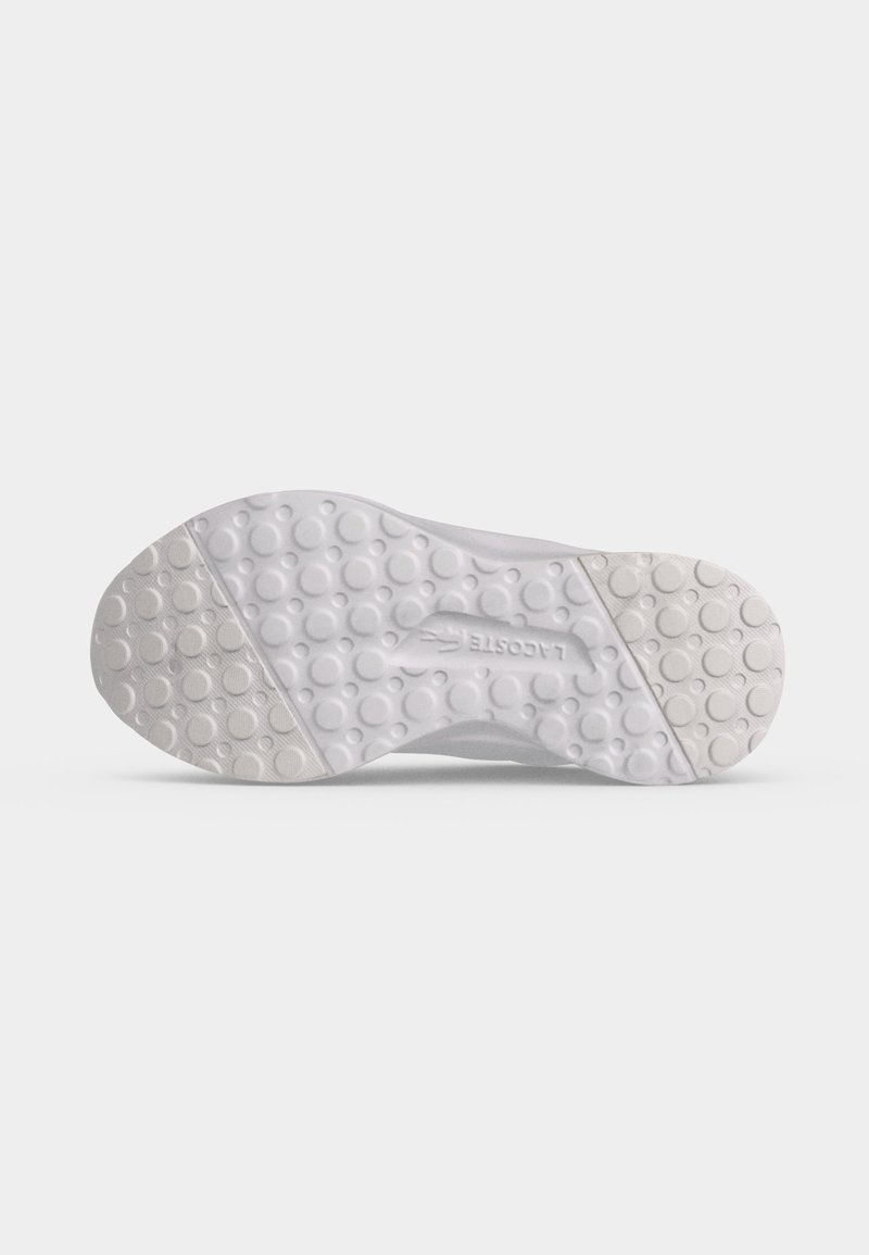 Weiße Schuhsohle mit rundem Profilmuster und in der Mitte geprägtem "Lacoste" Logo, dargestellt auf einem schlichten weißen Hintergrund.