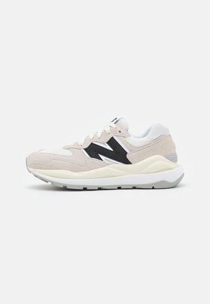 M5740 UNISEX - Sneakers basse - sea salt