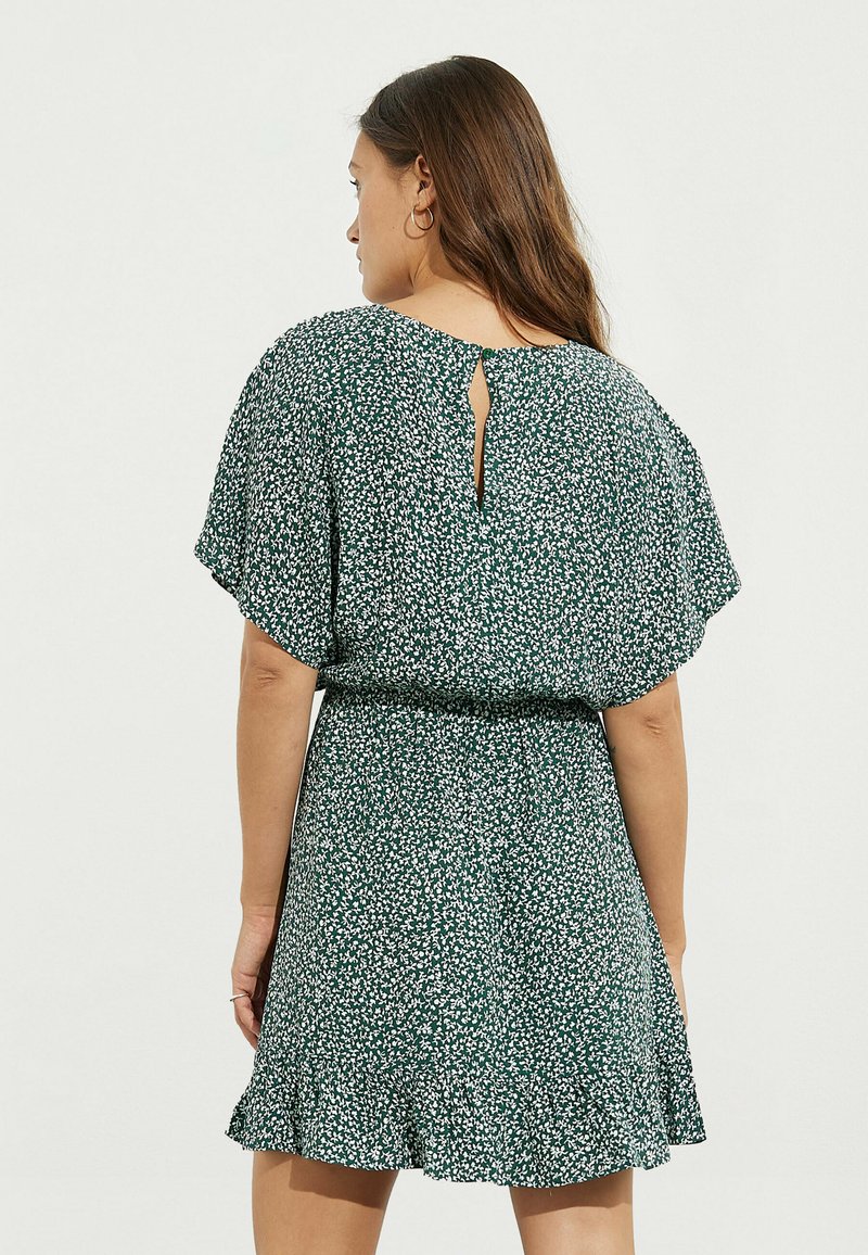 Damen Freizeitkleider | mbyM RICALI M Freizeitkleid carola green print/grün - AM75905 Damen Freizeitkleider | mbyM RICALI M Freizeitkleid carola green print/grün - AM75905