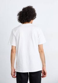 Ellesse RIVERANI TEE - Triko s potiskem - white
