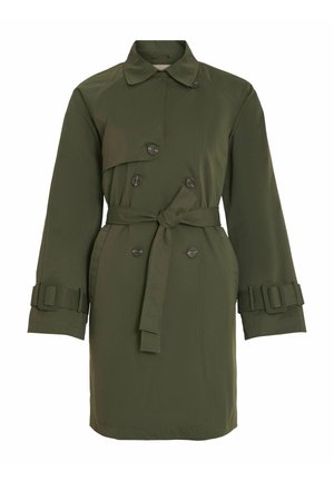 Manteau trench vert olive avec une taille ceinturée, boutons double boutonnage et larges poignets. Fabriqué en tissu lisse avec un design épuré.