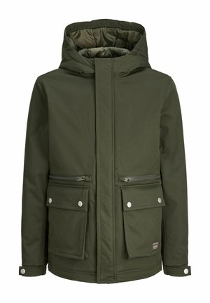 Veste d'hiver matelassée vert olive avec capuche, deux poches poitrine zippées et deux poches avant à rabat avec bouton-pression.