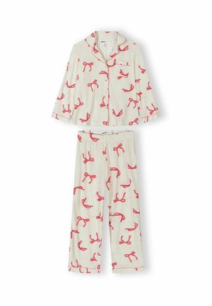 Krémovo sfarbené pyžamo s dlhým rukávom s vzorom červených mašlí, košeľa na zapínanie s golierom a vreckom, nohavice s elastickým pásom.