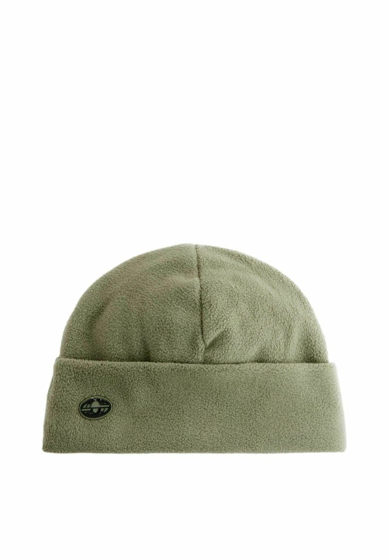 Fleece mössa i olivgrön med vikbar cuff. Har en rundad topp och en broderad logopatch framtill. Mjuk textur.