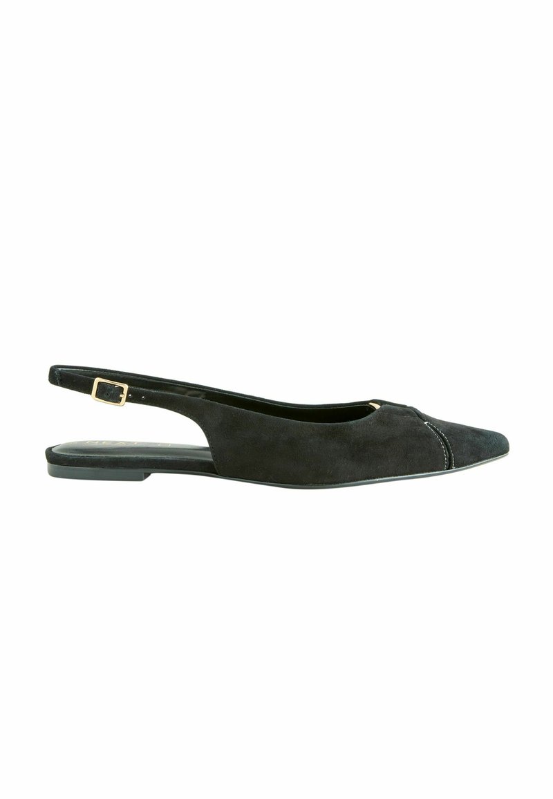 Must musta slingback kingad terava ninaga, tasase kontsaga ja kuldse pandla aktsendiga rihmal. Omab peent õmbluse detaili.