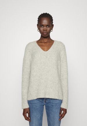 LYNETTE - Jumper - grey