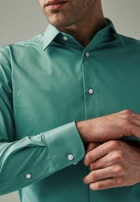 Next EASY CARE SINGLE CUFF - Ing - matcha green