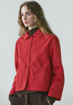 WITH POCKET - Lichte jas - red