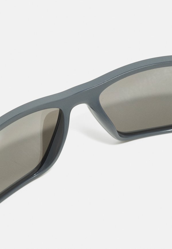 MIDDLEMIST - Sunglasses3