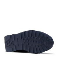 Suola di scarpa atletica blu navy con un battistrada a motivo, materiale in gomma, comprensivo di puntini e rilievi per aderenza e trazione.