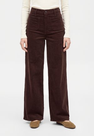 Mother, THE PATCH POCKET UNDERCOVER SNEAK - Панталони - chocolate brown