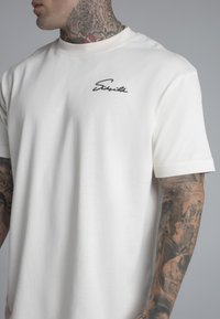 SIKSILK SCRIPT  - Nyomott mintás póló - ecru