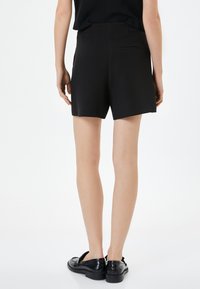 Koton Short - black