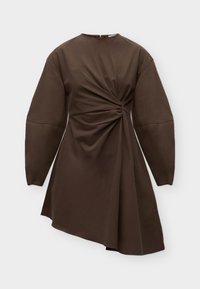 Επιλέχθηκε, chocolate brown