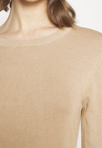 VILA Strickpullover - tan