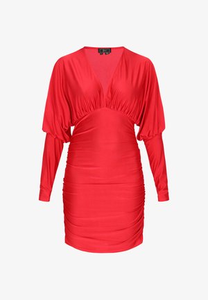 Rød kjole lavet af glat stof, med en dyb V-udskæring, lange ærmer og sammensyninger ved taljen og i nederdelen for en tætsiddende form.