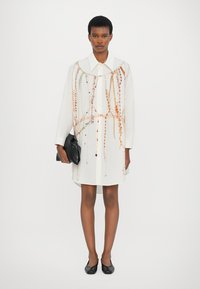 MM6 Maison Margiela Marškininė suknelė - white