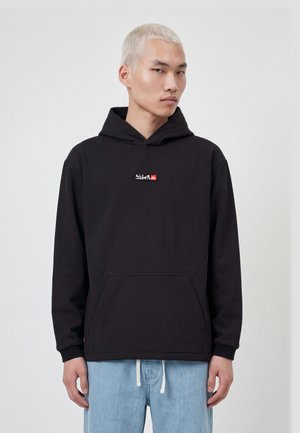 Quiksilver, Яке за открито - black