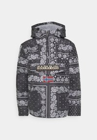 Zwart-witte paisley-gepatroneerde hoodie met een rits aan de voorkant, zijzakken, Napapijri-logo en Noorse vlagpatch op de borst.