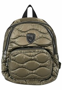 Sac à dos vert olive rembourré avec une texture matelassée, comportant deux compartiments zippés et un écusson de logo dans la partie supérieure.