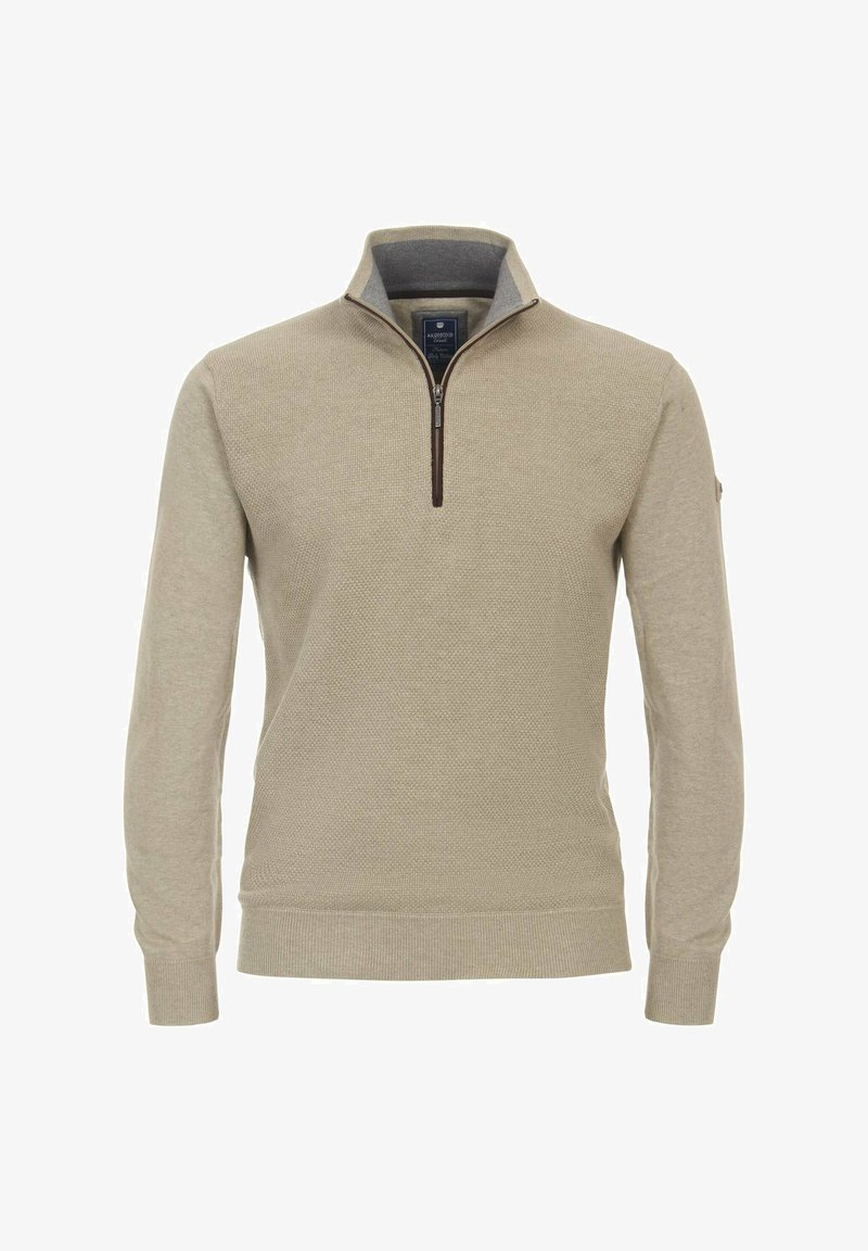 Beżowy sweter dzianinowy z zamkiem błyskawicznym w stójce, z teksturowanym wzorem oraz ściągaczami przy mankietach i dolnej krawędzi. Szczegół z brązowym zamkiem.