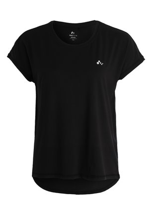 Svart kortermet t-skjorte laget av mykt stoff, med buet hem og en liten logo på brystet. Enkel og minimalistisk design.