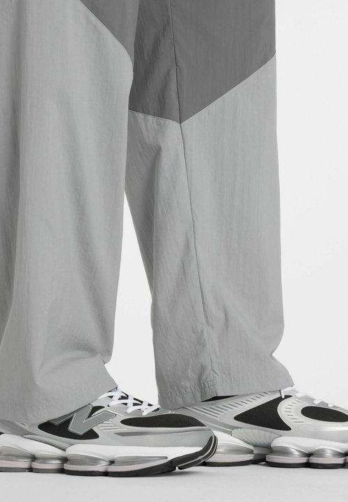 New Balance Hose 'Legacy' — foto 6