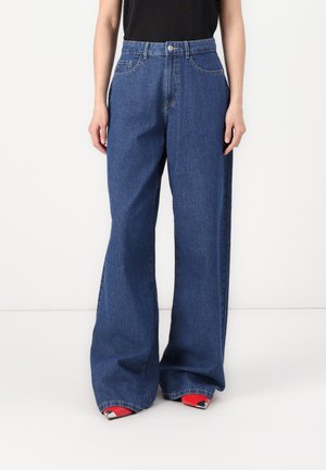 VMKIRSA WIDE  - Wide leg - medium blue denim