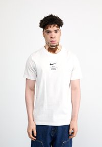 Nike Sportswear - TEE BIG - Tricou cu imprimeu - white Imagine miniatură 1