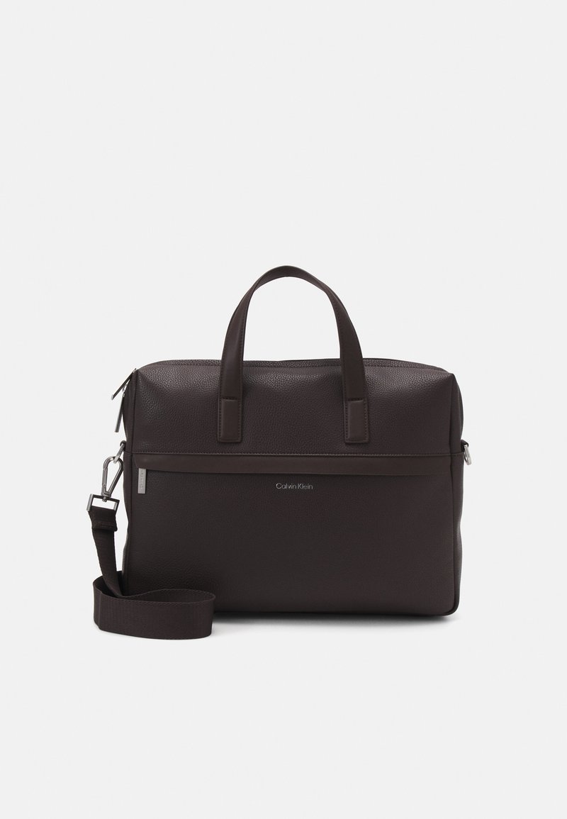 Calvin Klein LAPTOP BAG UNISEX - Sülearvutikott - java brown pebble