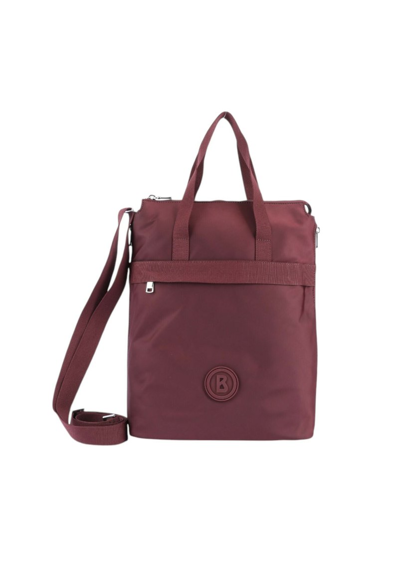 Bolso tote burdeos hecho de tela suave, con dos asas superiores, una correa para el hombro ajustable y un acento de logo en la parte inferior.