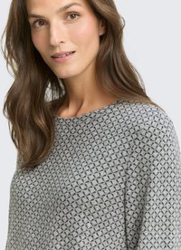 Gray sweater with a textured diamond pattern, round neckline, and soft fabric. Subtle contrasting accents in navy blue detail.