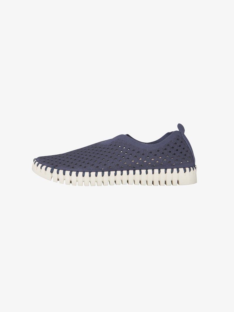 Donkerblauwe instapschoenen met een geperforeerd ontwerp, van rubbermateriaal en een contrasterende witte textuurlzool met een geribbeld patroon.