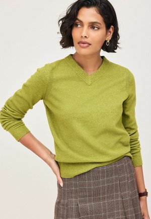 Next, - Sweter