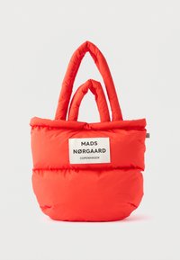 Nem kiválasztott, fiery red