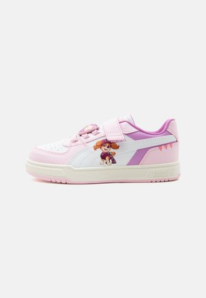 Puma, CAVEN III PAW PATROL UNISEX - Αθλητικά παπούτσια - pearl pink/white/warm white