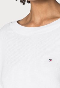 Tommy Hilfiger Sweter