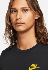 Nike Sportswear LIFESTYLE  - Langærmet T-shirt - schwarz